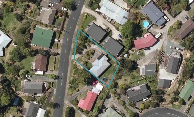 48 Hilltop Avenue, Morningside, Whangarei - Carousel 1
