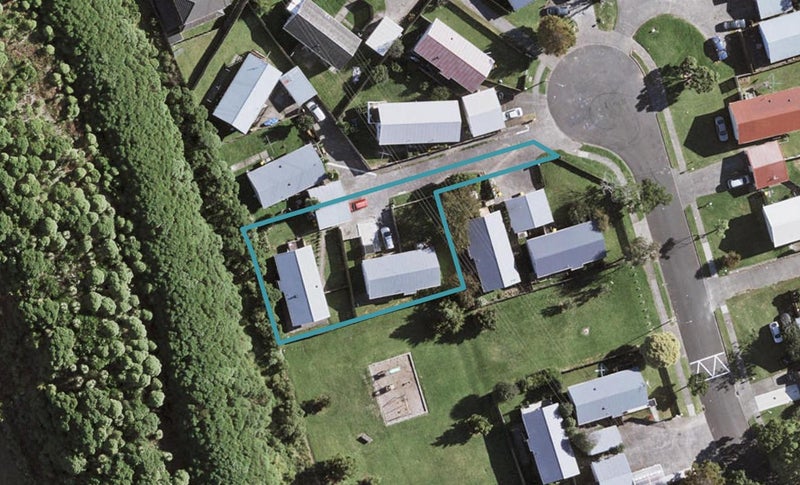 30 Keri Anne Place, Goodwood Heights, Auckland - Carousel 1