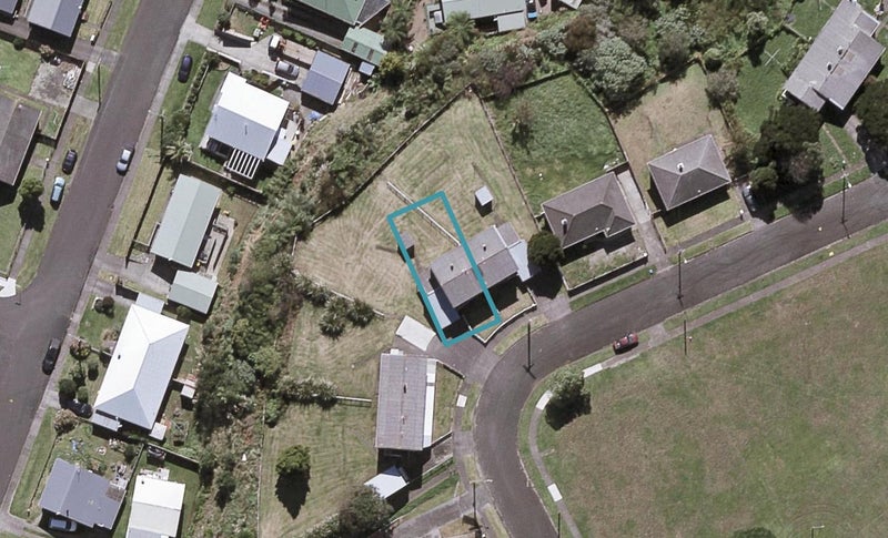 13 Pukeori Street, Marfell, New Plymouth - Carousel 1