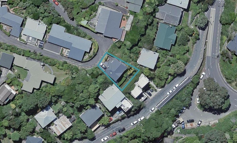 13 Cluny Avenue, Kelburn, Wellington - Carousel 1