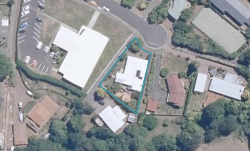 2/57 Henry Hill Road, Taupō - Carousel 1