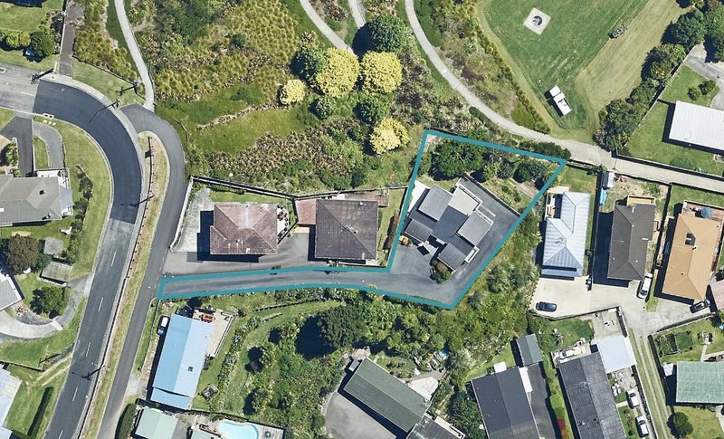 68 Hinewa Road, Otumoetai, Tauranga - Carousel 1