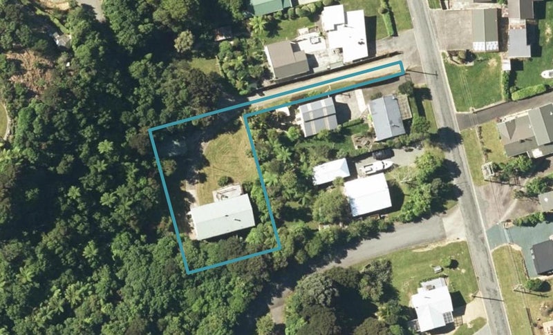 12 Old Mill Road, Ōkiwi Bay - Carousel 1