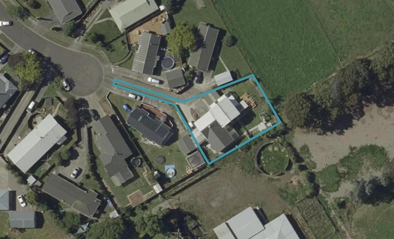15 Charles Cross Street, Longburn, Palmerston North - Carousel 1