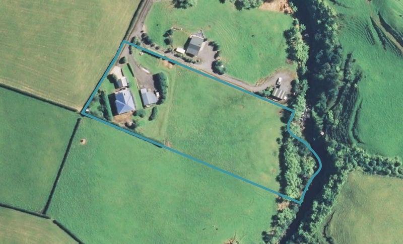 1001A Carrington Road, Hurworth, New Plymouth - Carousel 1