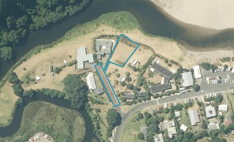 17 Pye Place, Hot Water Beach, Whitianga - Carousel 1
