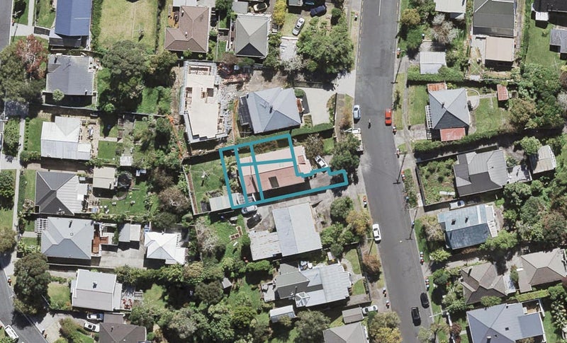 50D Mountain View Road, Morningside, Auckland - Carousel 1