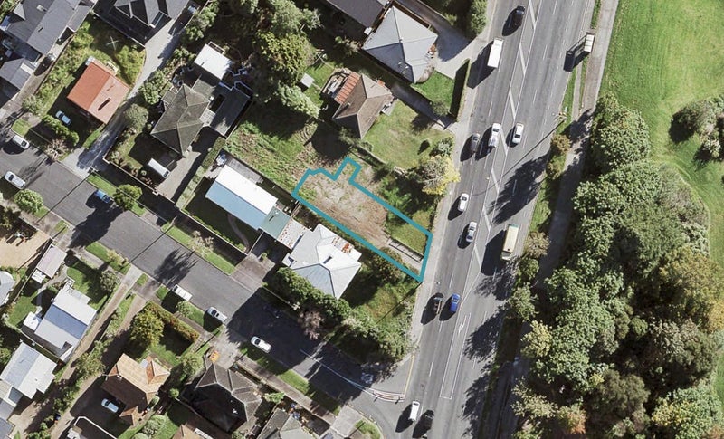 1503A Great North Road, Waterview, Auckland - Carousel 1