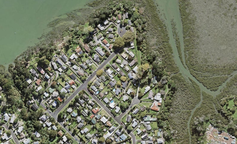 19 Ranch Avenue, Beach Haven, Auckland - Carousel 1