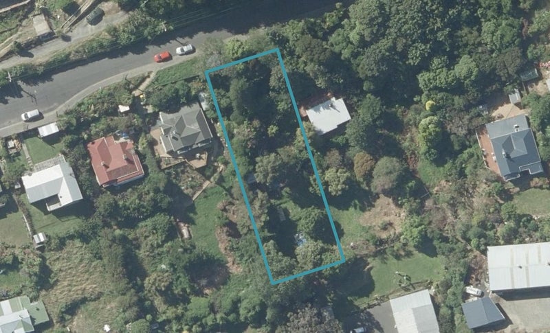 14 Totara Street, Ravensbourne, Dunedin - Carousel 1
