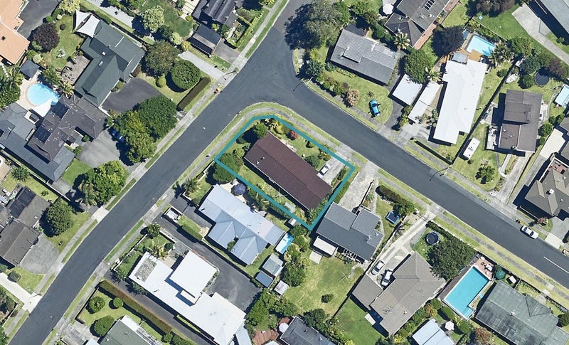 8 Weka Street, Matua, Tauranga - Carousel 1