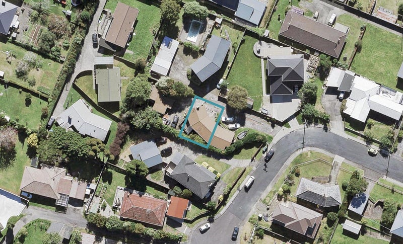 9B Scanlen Terrace, Kelston, Auckland - Carousel 1