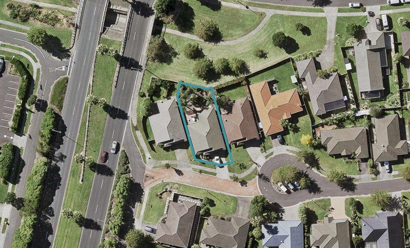 13 Brittas Place, East Tamaki, Auckland - Carousel 1
