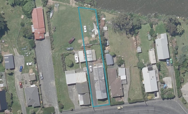 313 Tomahawk Road, Ocean Grove, Dunedin - Carousel 1
