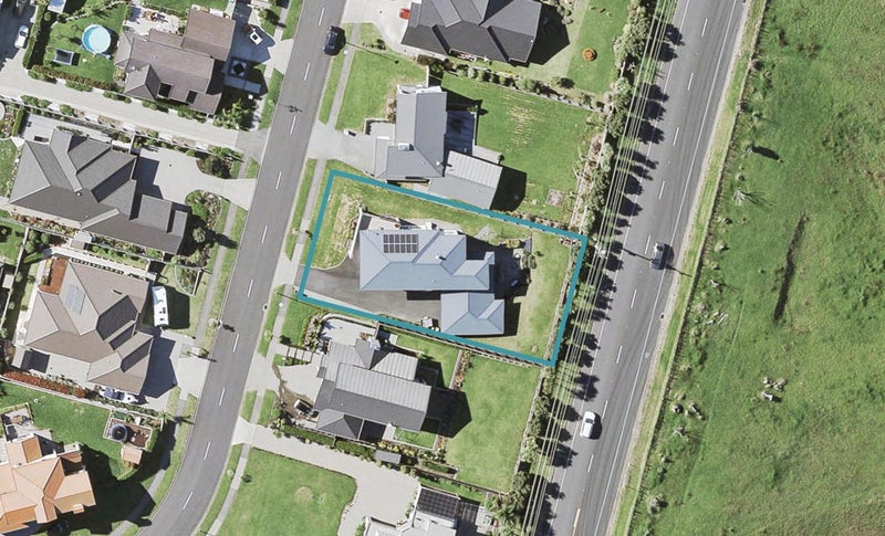 41 Liberty Crescent, Beachlands, Auckland - Carousel 1