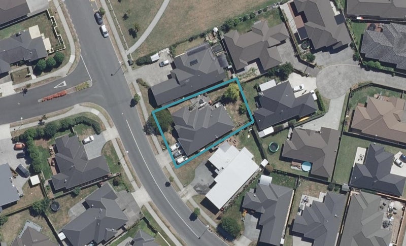 72 Moonlight Drive, Rototuna North, Hamilton - Carousel 1