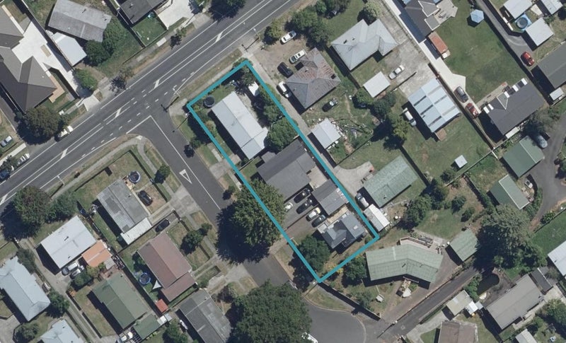 1A Oak Avenue, Nawton, Hamilton - Carousel 1