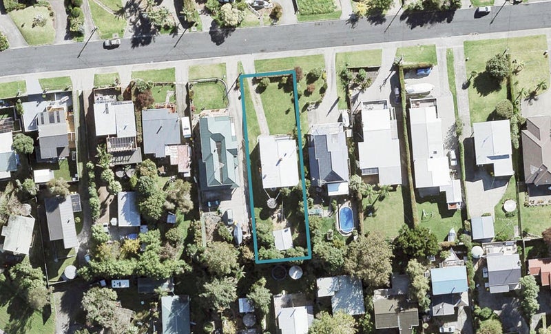 15 Totara Road, Stanmore Bay, Whangaparaoa - Carousel 1