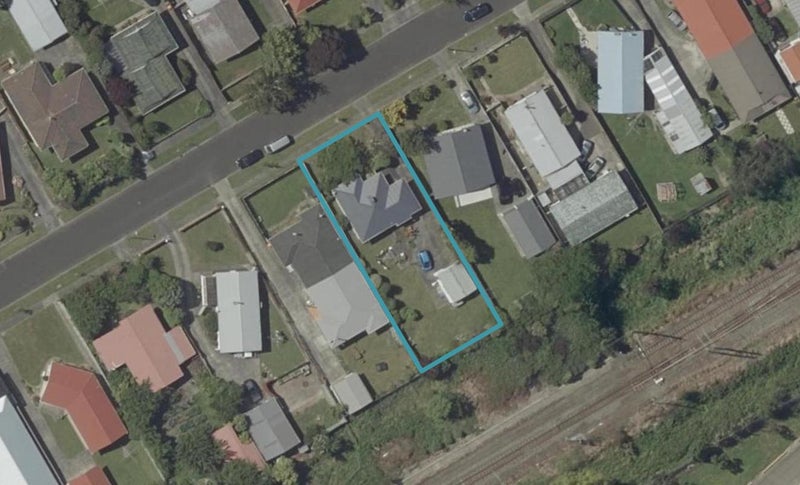 36 Geraldine Crescent, Cloverlea, Palmerston North - Carousel 1