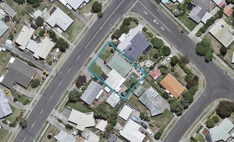 19 York Avenue, Tamatea, Napier - Carousel 1