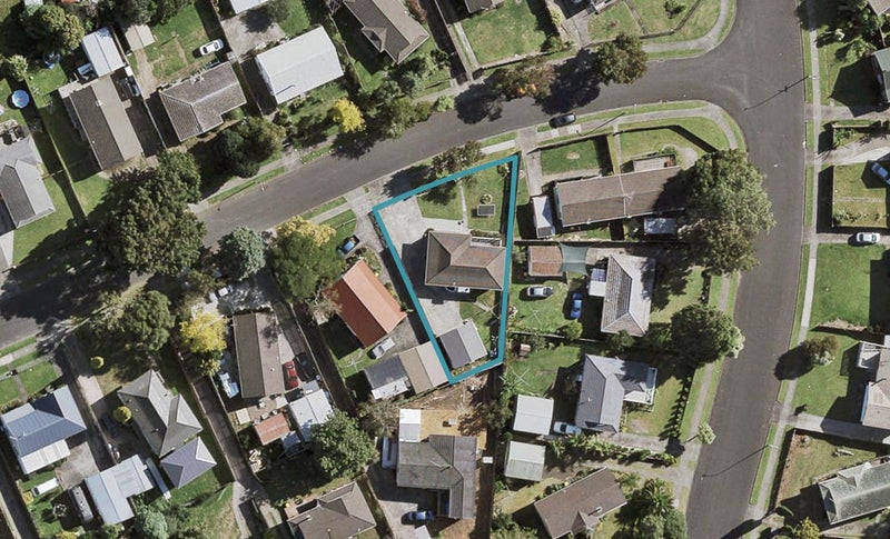 39 Balloch Street, Randwick Park, Auckland - Carousel 1