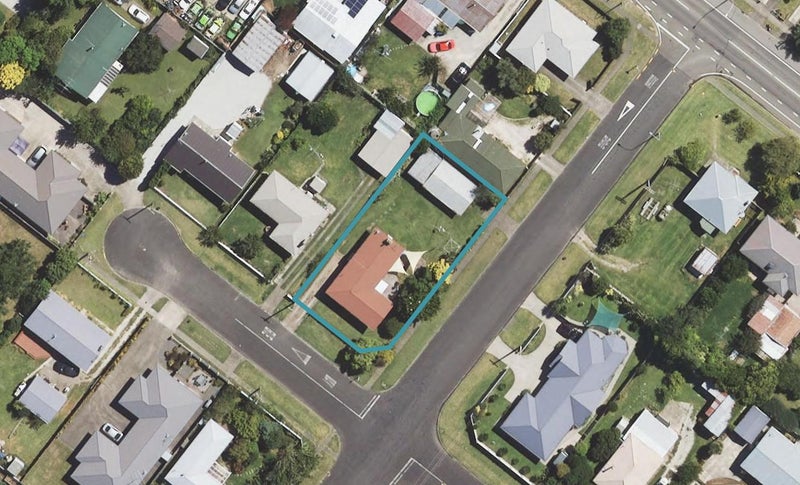 15 Leon Street, Riverdale, Gisborne - Carousel 1