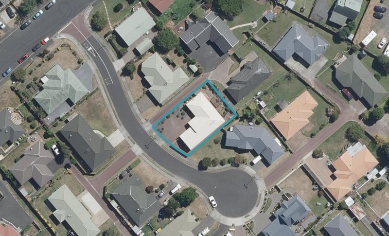 9 Mews Place, Forest Lake, Hamilton - Carousel 1