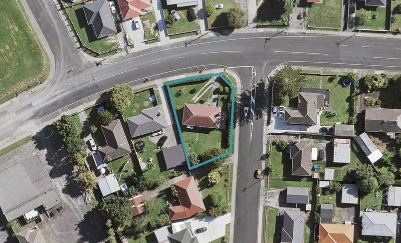21 McAnnalley Street, Manurewa East, Auckland - Carousel 1