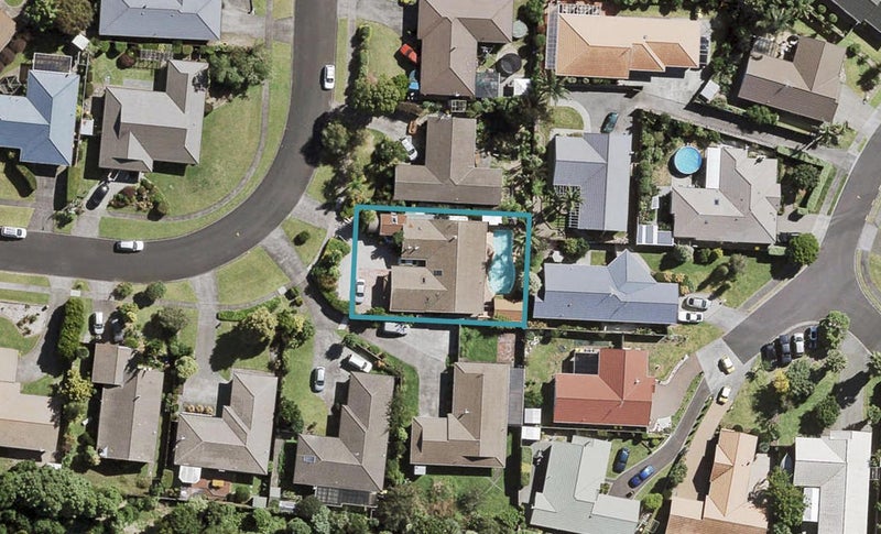 31 Frank Evans Place, Henderson, Auckland - Carousel 1