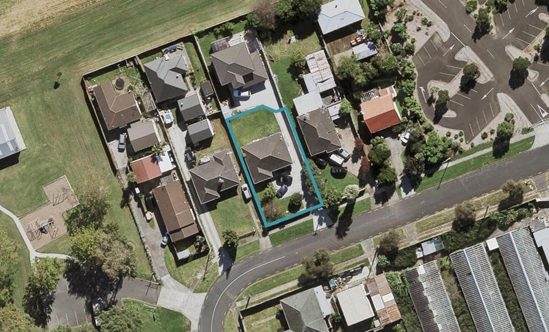 27 Norana Avenue, Favona, Auckland - Carousel 1