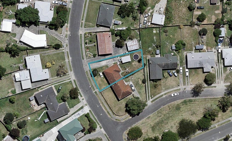 36 Neal Crescent, Onekawa, Napier - Carousel 1