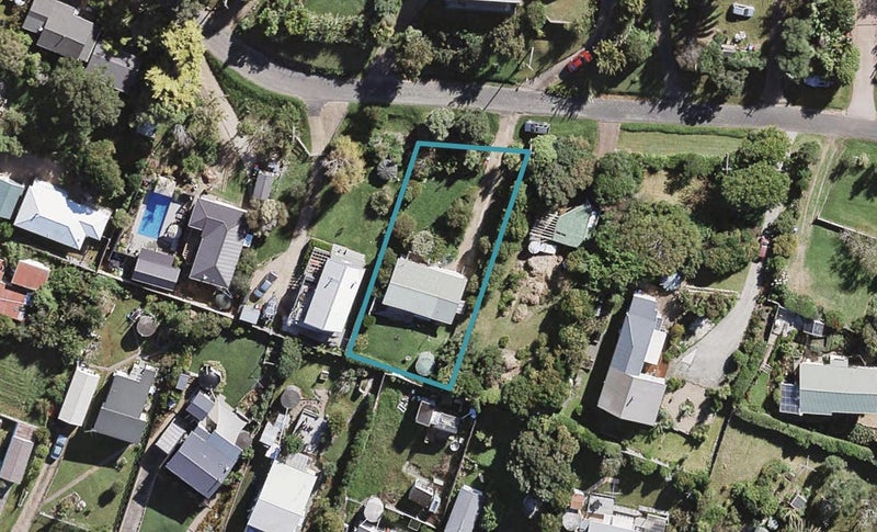 6 Tetley Road, Surfdale, Waiheke Island - Carousel 1