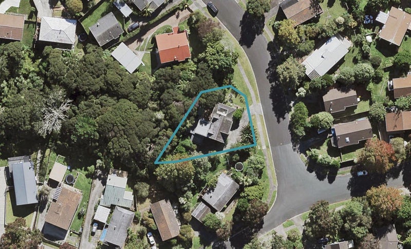 4 Hale Crescent, Bayview, Auckland - Carousel 1