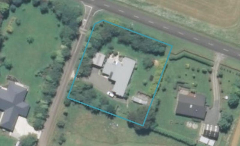 77 Waikawa Beach Road, Manakau, Levin - Carousel 1