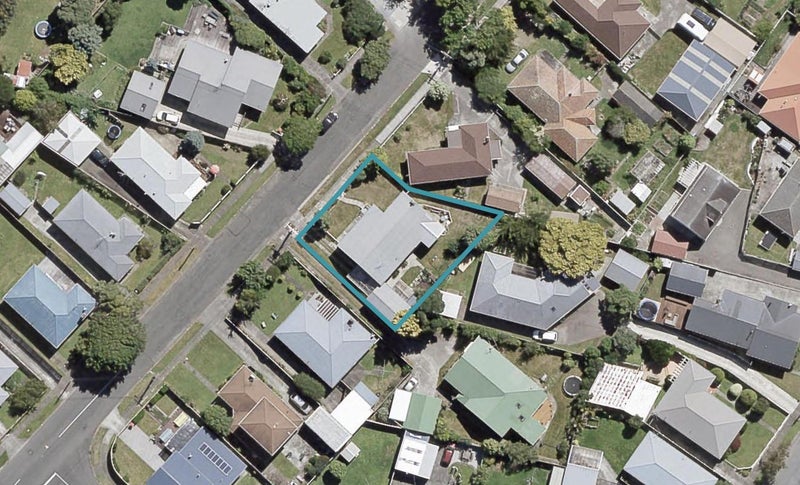 14 Foster Street, Taita, Lower Hutt - Carousel 1