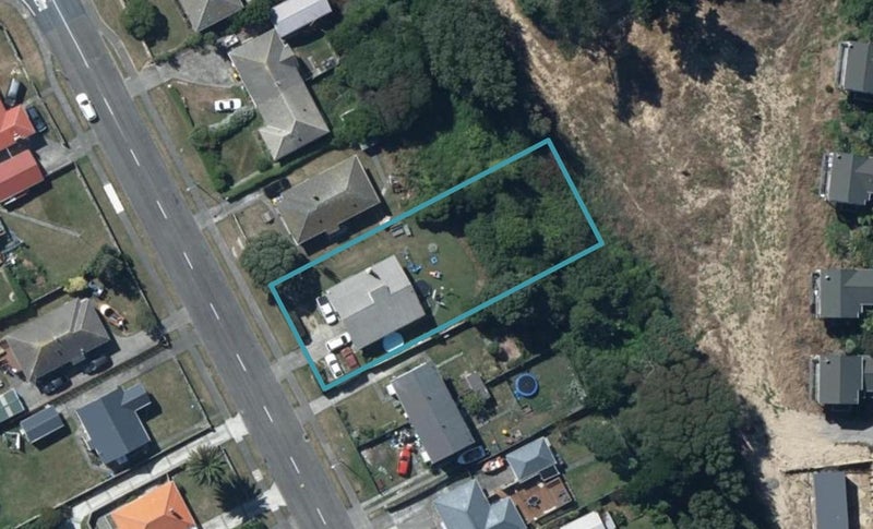 21 Kapiti Crescent, Titahi Bay, Porirua - Carousel 1