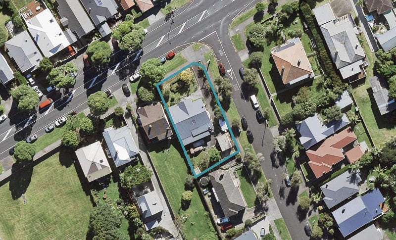 144 Surrey Crescent, Grey Lynn, Auckland - Carousel 1