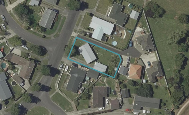 27 Robinson Crescent, Westbrook, Palmerston North - Carousel 1