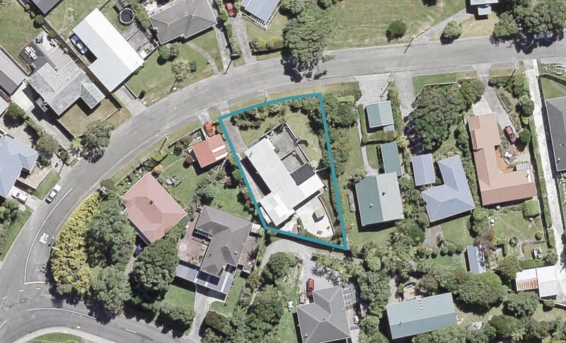23 Wilson Grove, Normandale, Lower Hutt - Carousel 1