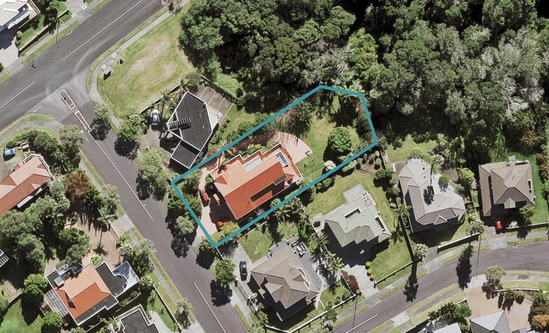 57 Picasso Drive, West Harbour, Auckland - Carousel 1