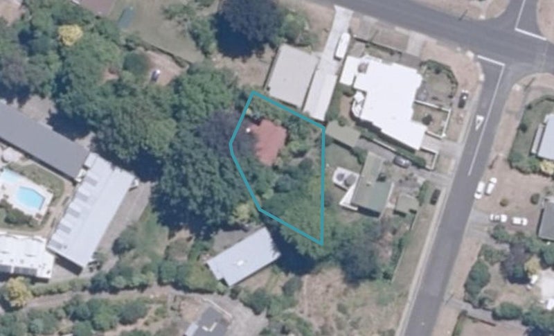 342 Lake Terrace, Two Mile Bay, Taupo - Carousel 1