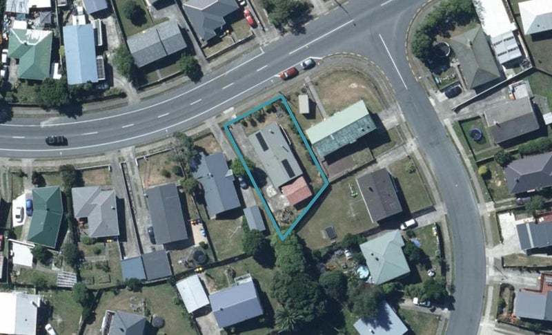 395 Warspite Avenue, Ascot Park, Porirua - Carousel 1