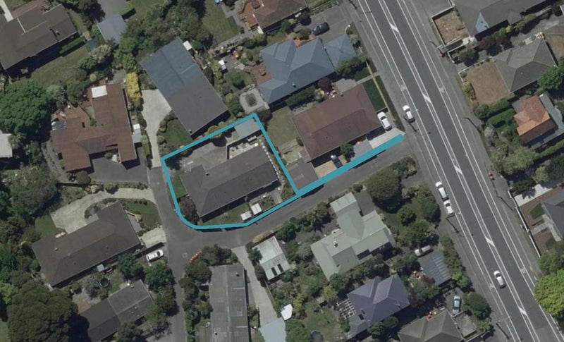 2A Hythe Lane, Saint Martins, Christchurch - Carousel 1