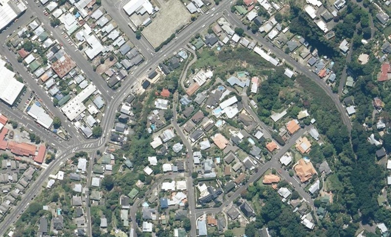 125 Chaucer Road North, Hospital Hill, Napier - Carousel 1
