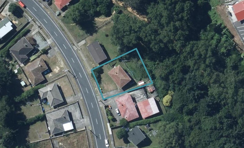 153 Castor Crescent, Cannons Creek, Porirua - Carousel 1