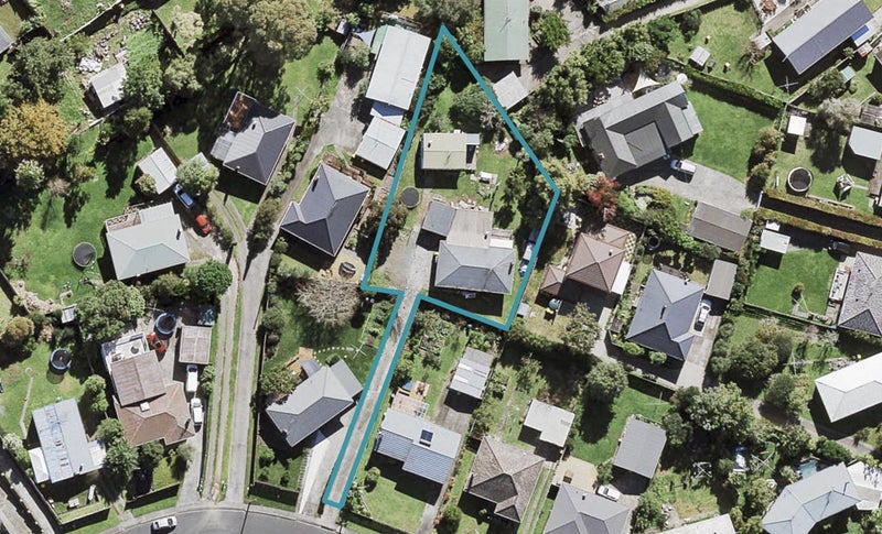 42 Fairclough Road, Beach Haven, Auckland - Carousel 1