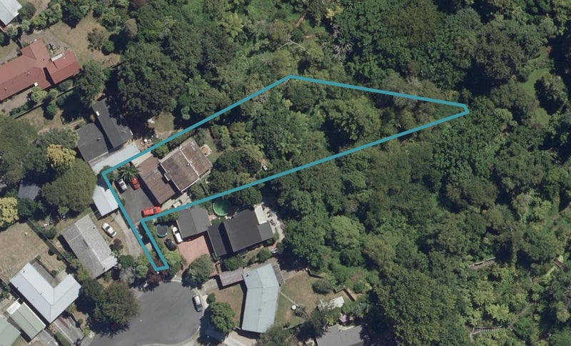 7 Fleming Place, Chedworth, Hamilton - Carousel 1