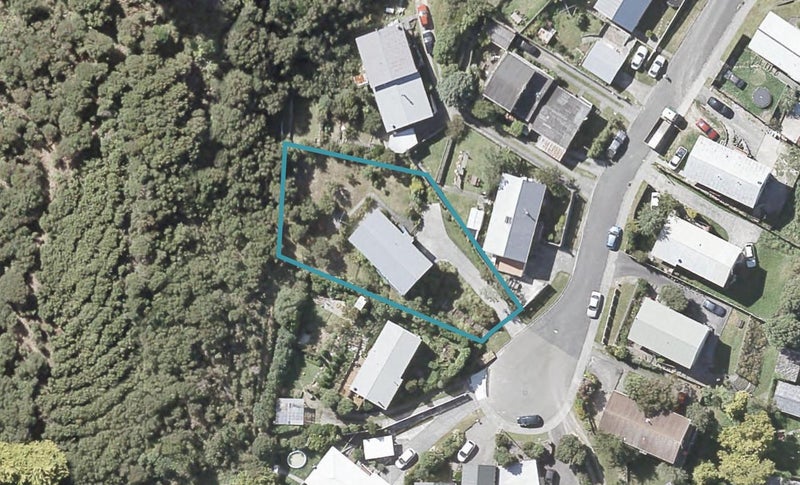 10 Naseby Grove, Wainuiomata, Lower Hutt - Carousel 1