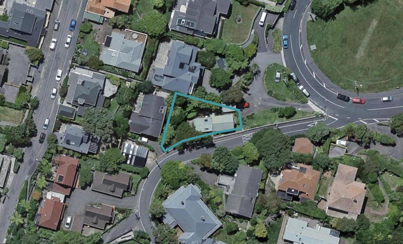 49 Wadestown Road, Wadestown, Wellington - Carousel 1