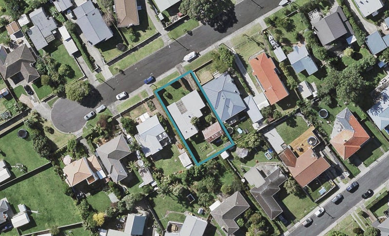16 David Street, Bayswater, Auckland - Carousel 1